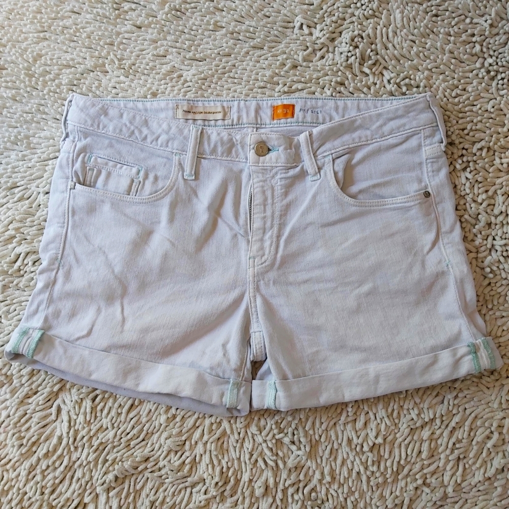 Pilcro and the Letterpress light blue denim shorts- size 32
